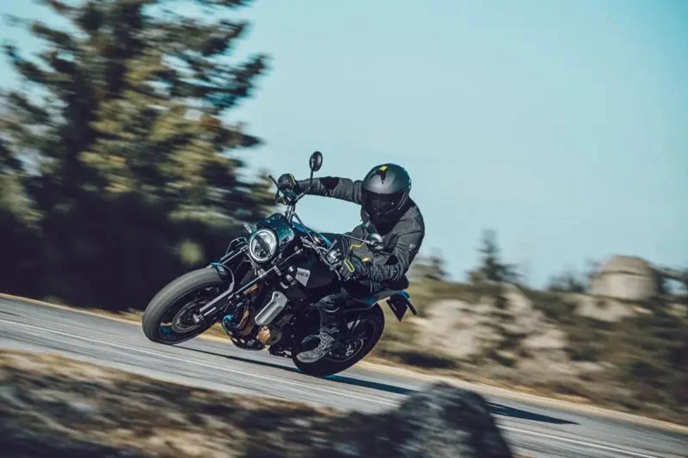 Husqvarna представила новый Svartpilen 801
