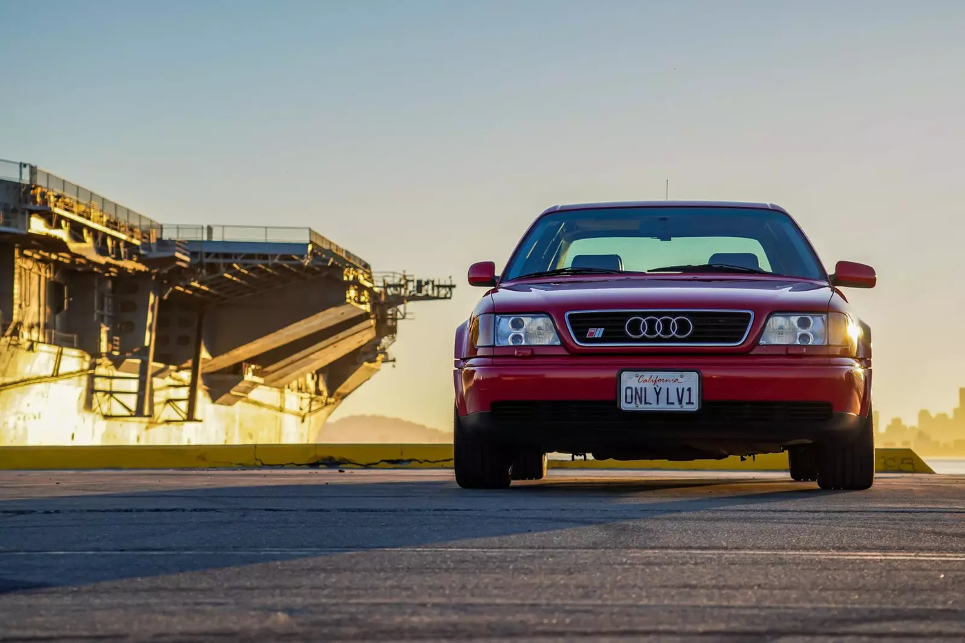 Audi S6 1995 года на аукционе продали за $25 750
