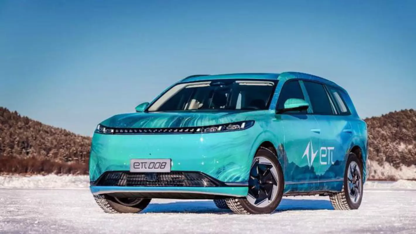 Dongfeng eπ 008 дебютирует в конце апреля