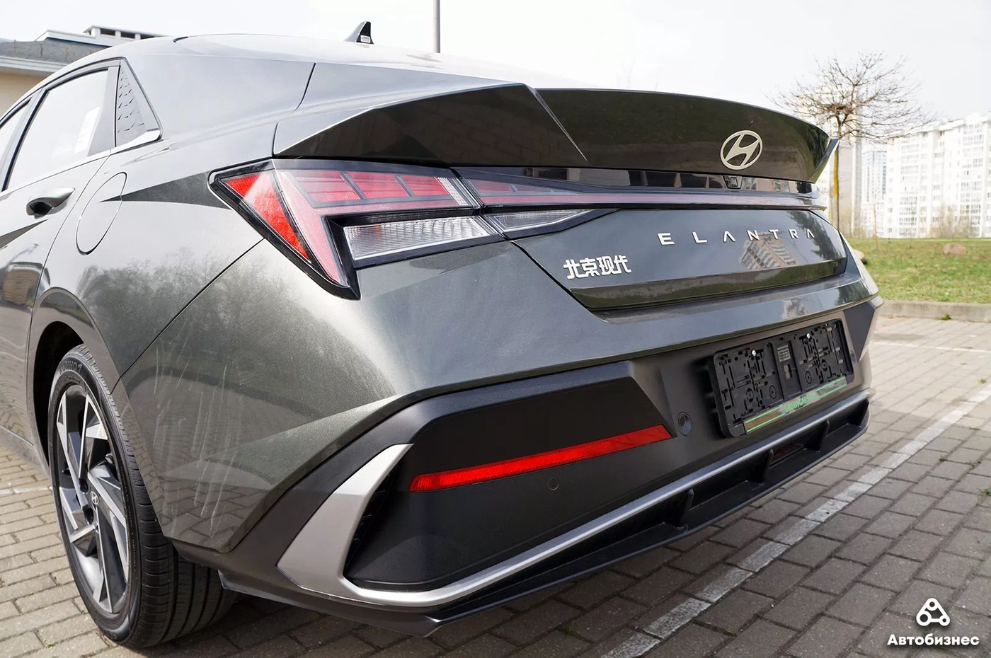 Красавица и чудовище: тест Hyundai Elantra из Китая