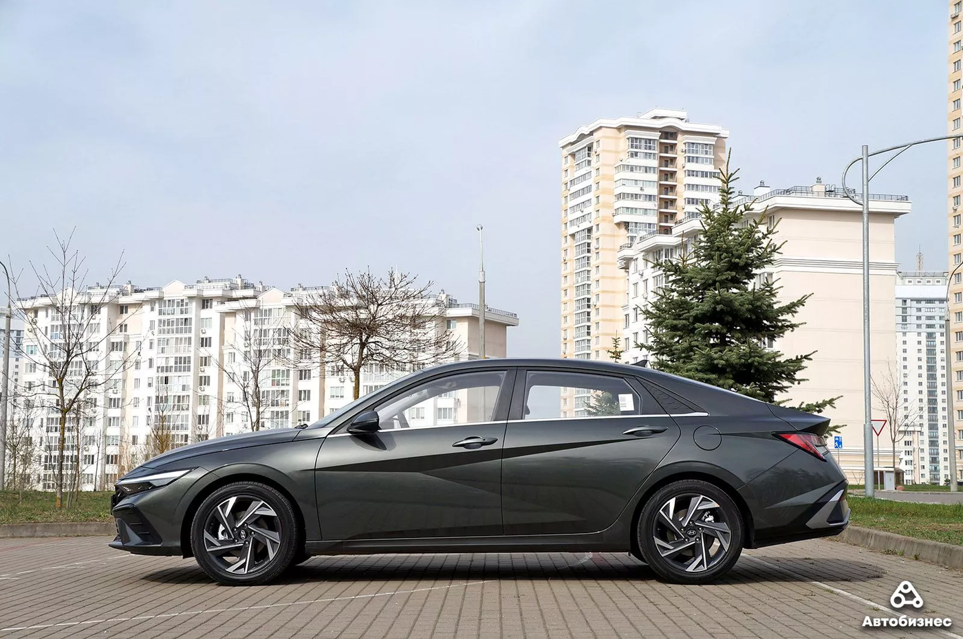 Красавица и чудовище: тест Hyundai Elantra из Китая