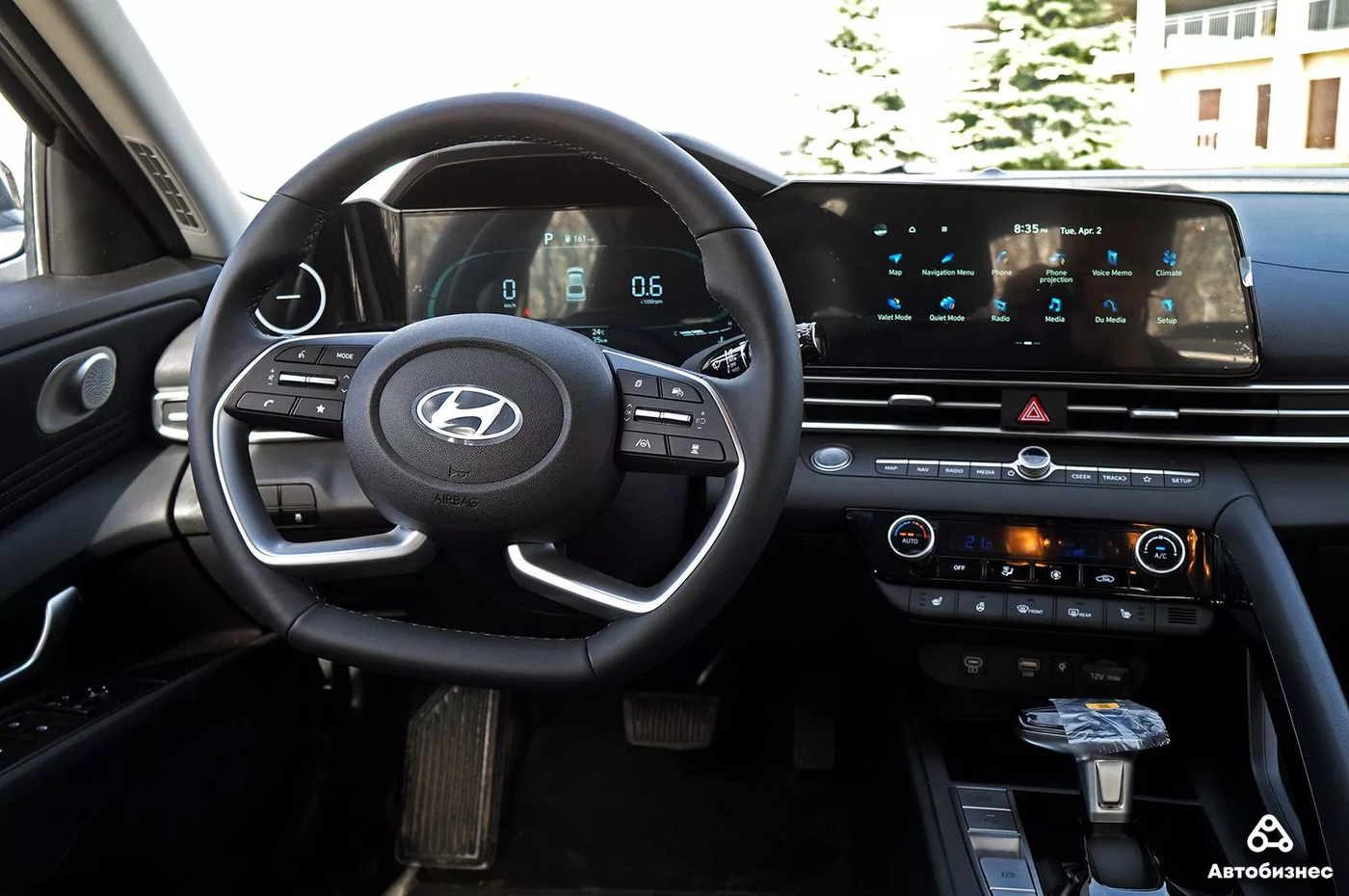 Красавица и чудовище: тест Hyundai Elantra из Китая
