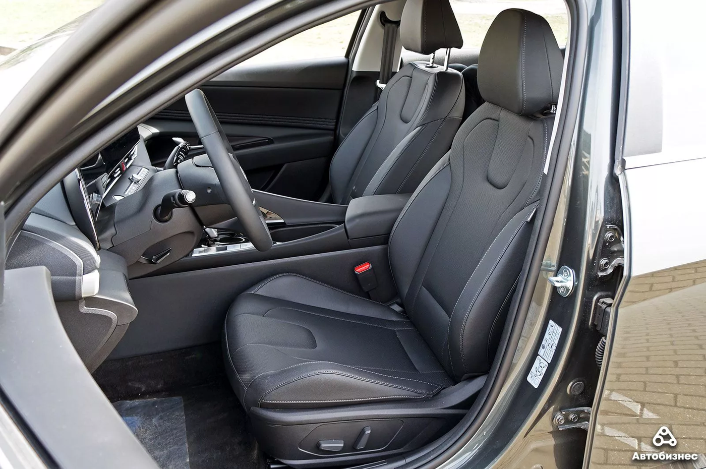 Красавица и чудовище: тест Hyundai Elantra из Китая