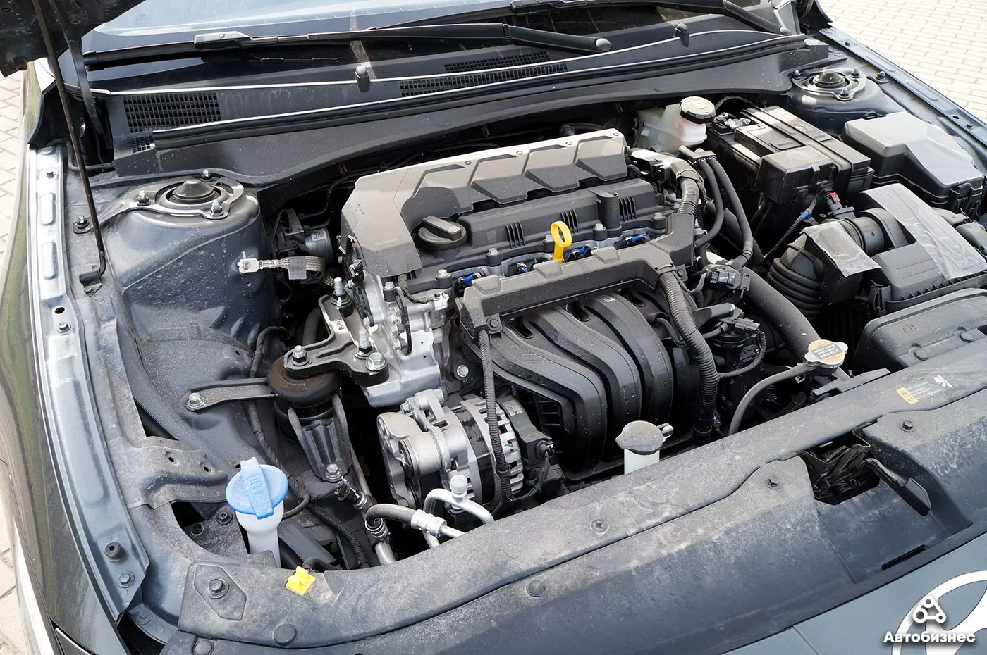 Красавица и чудовище: тест Hyundai Elantra из Китая