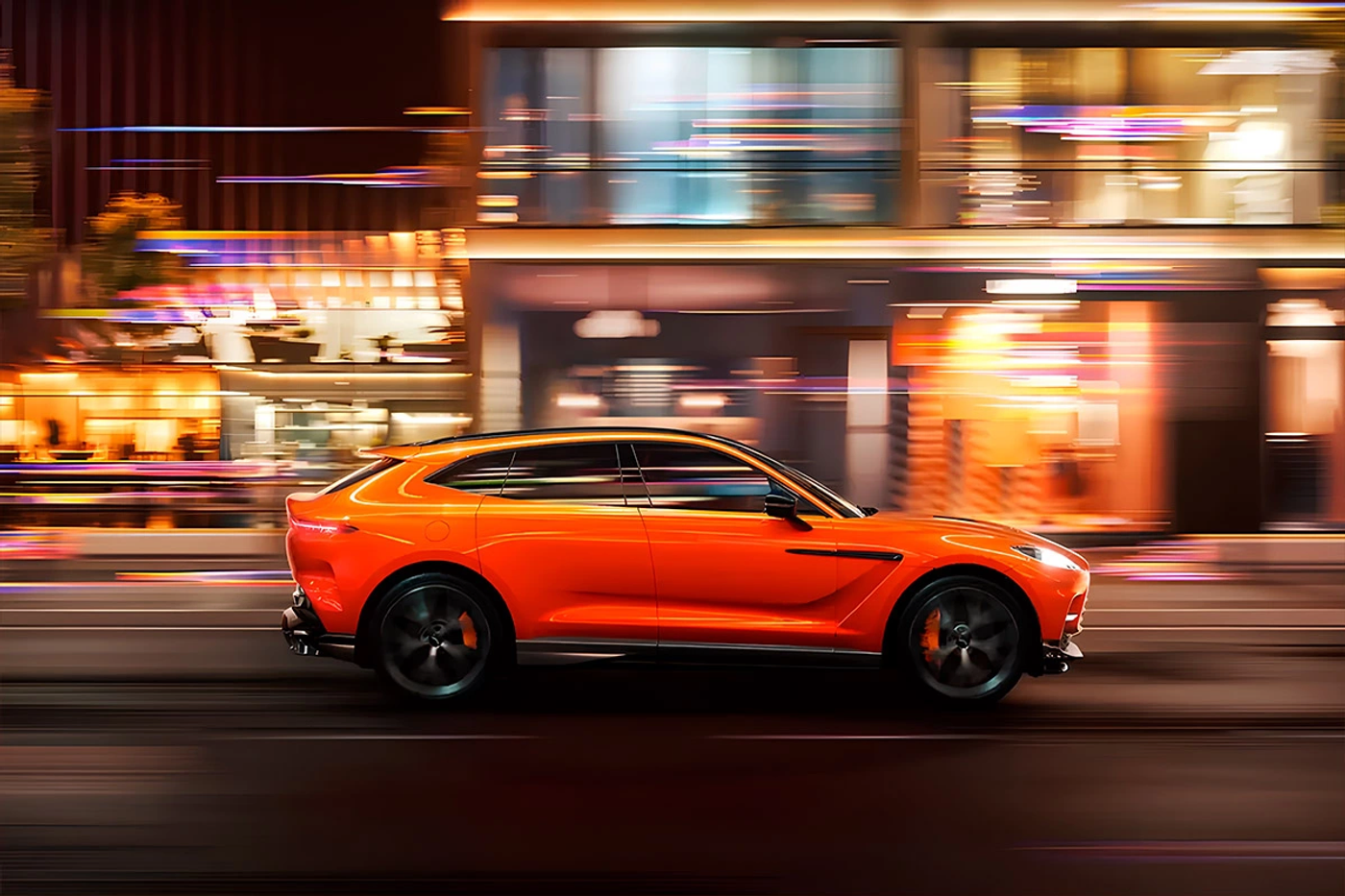 Самый мощный и роскошный: Aston Martin DBX обновил свою линейку