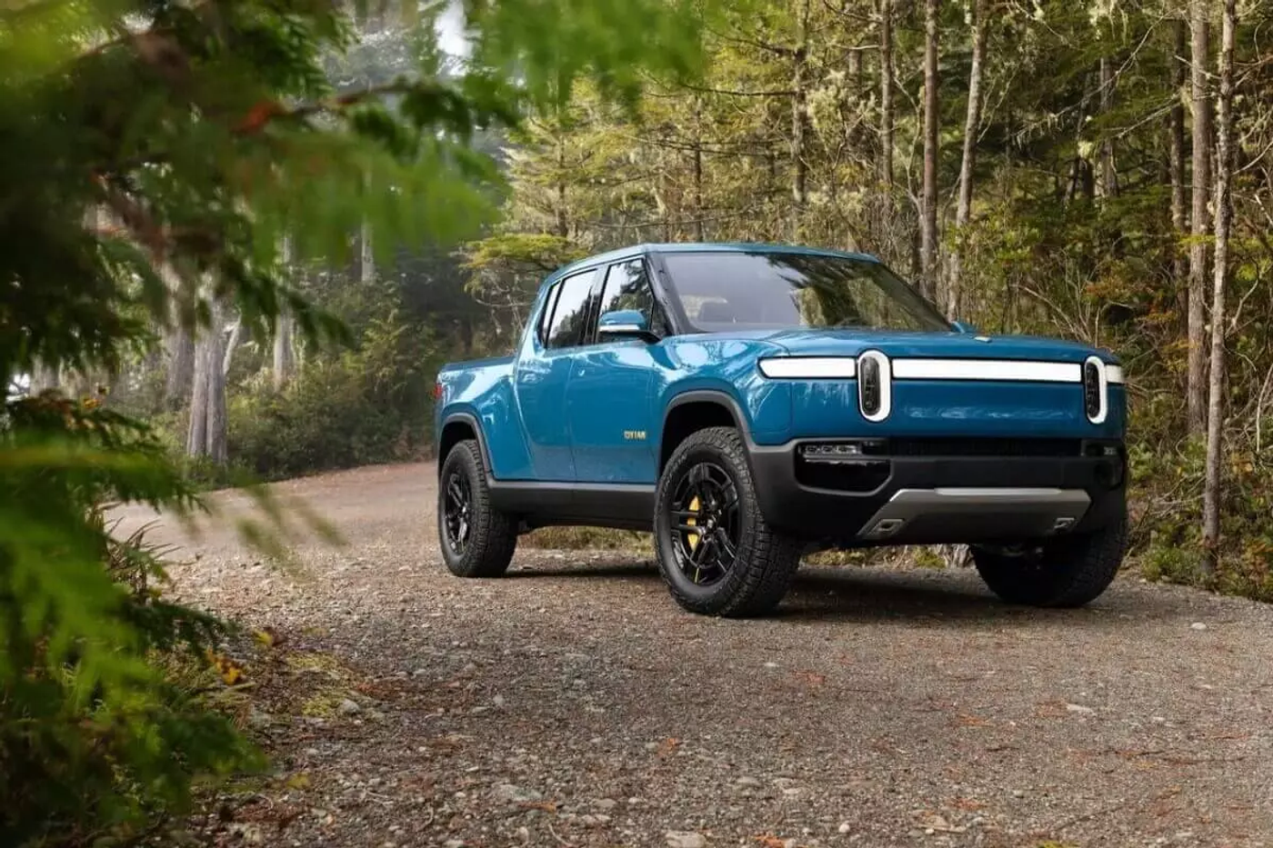 Акционеры подали на Rivian в суд