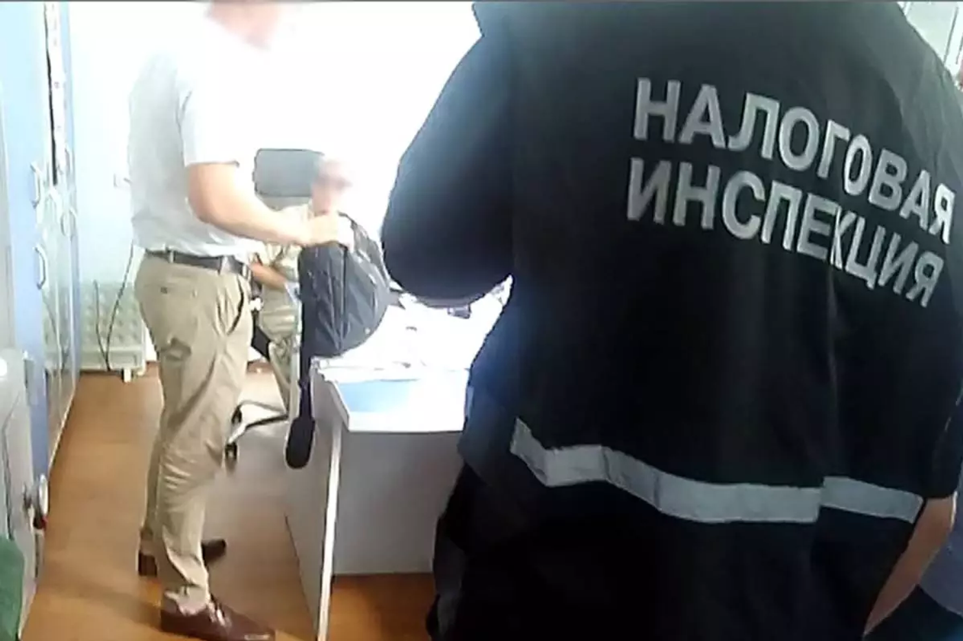 В Бресте перевозчик платил зарплату «в конверте» около 1000 сотрудникам