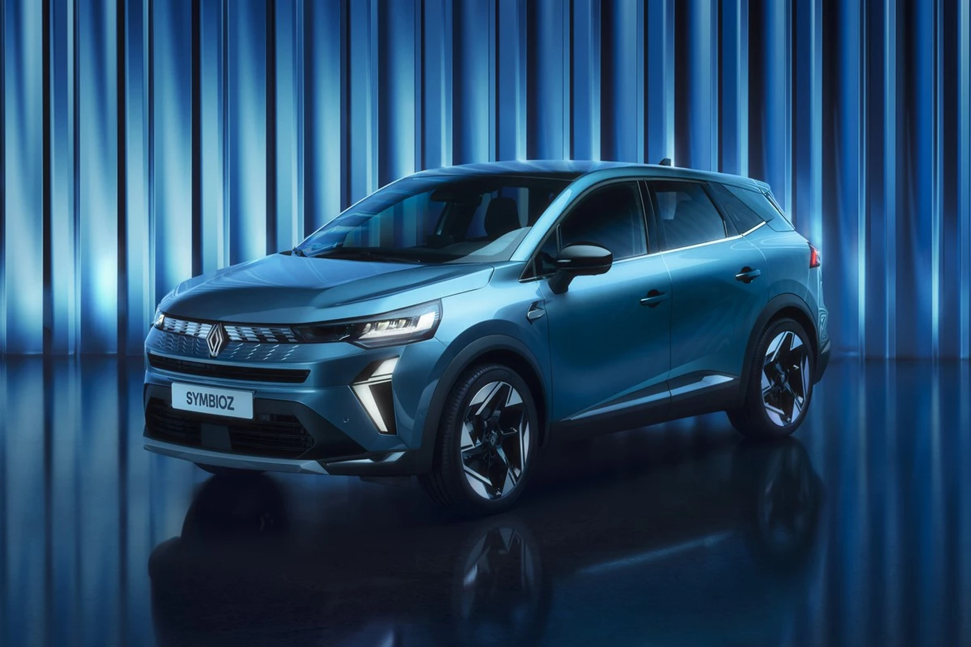 «Паркетный» Symbioz: в гамме Renault появился еще один кроссовер