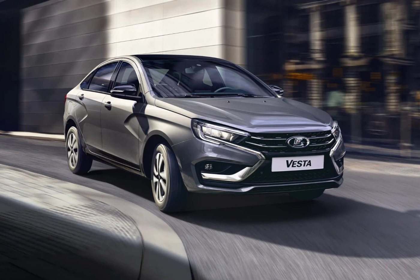 Апрельские продажи Lada: новый максимум за последние 12 лет