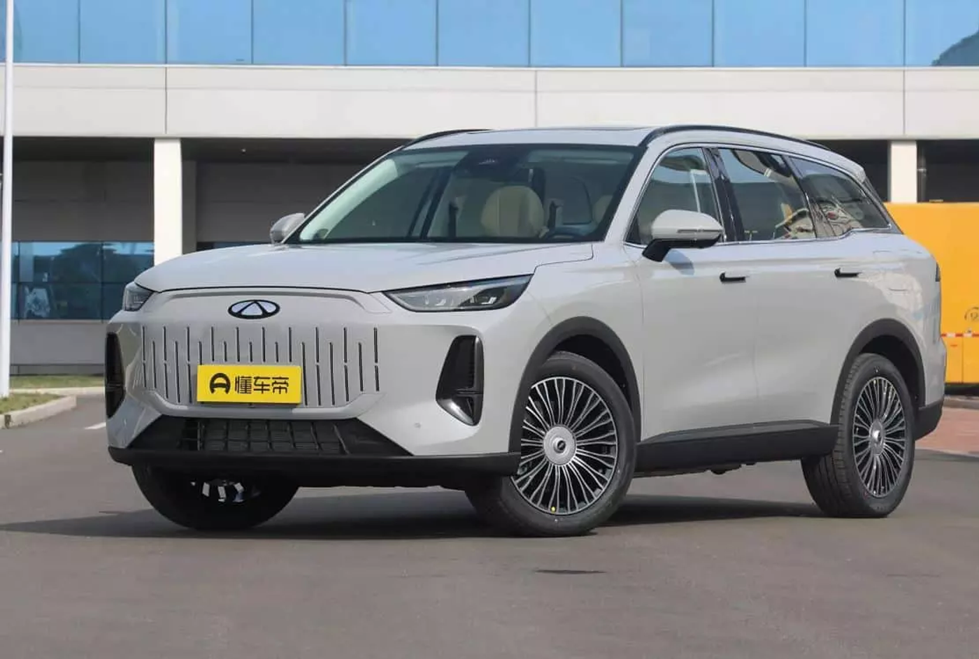 Продажи Chery Fulwin T9 превысили 25 000 единиц за две недели