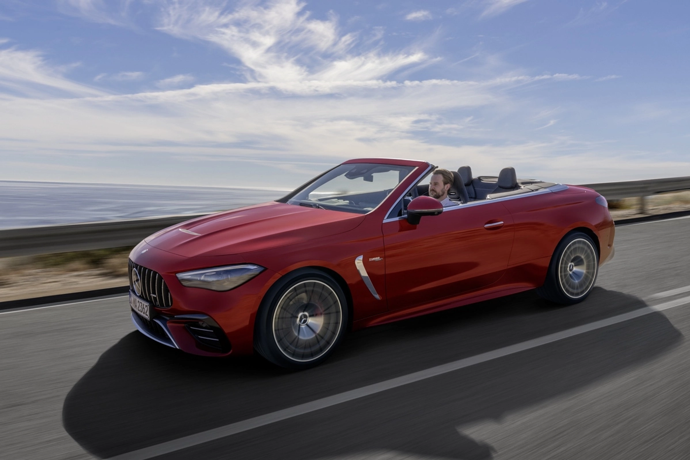 До 100 км/ч – за 4,2 секунды: показан «горячий» кабриолет Mercedes-AMG CLE 53