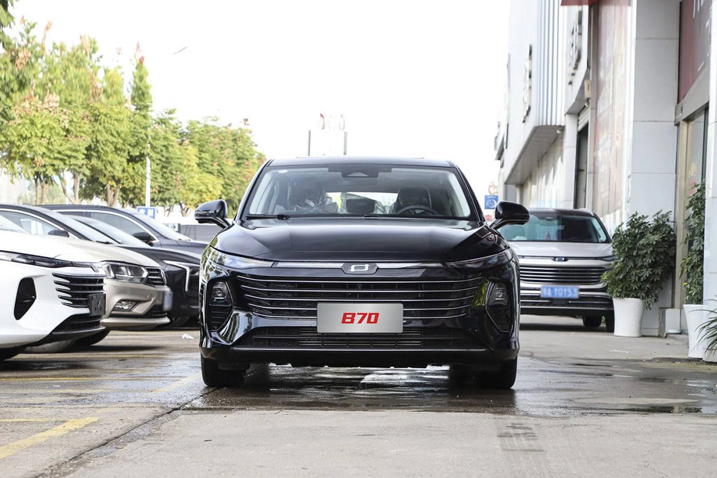 Продажи обновленного FAW Bestune B70 стартуют в июне