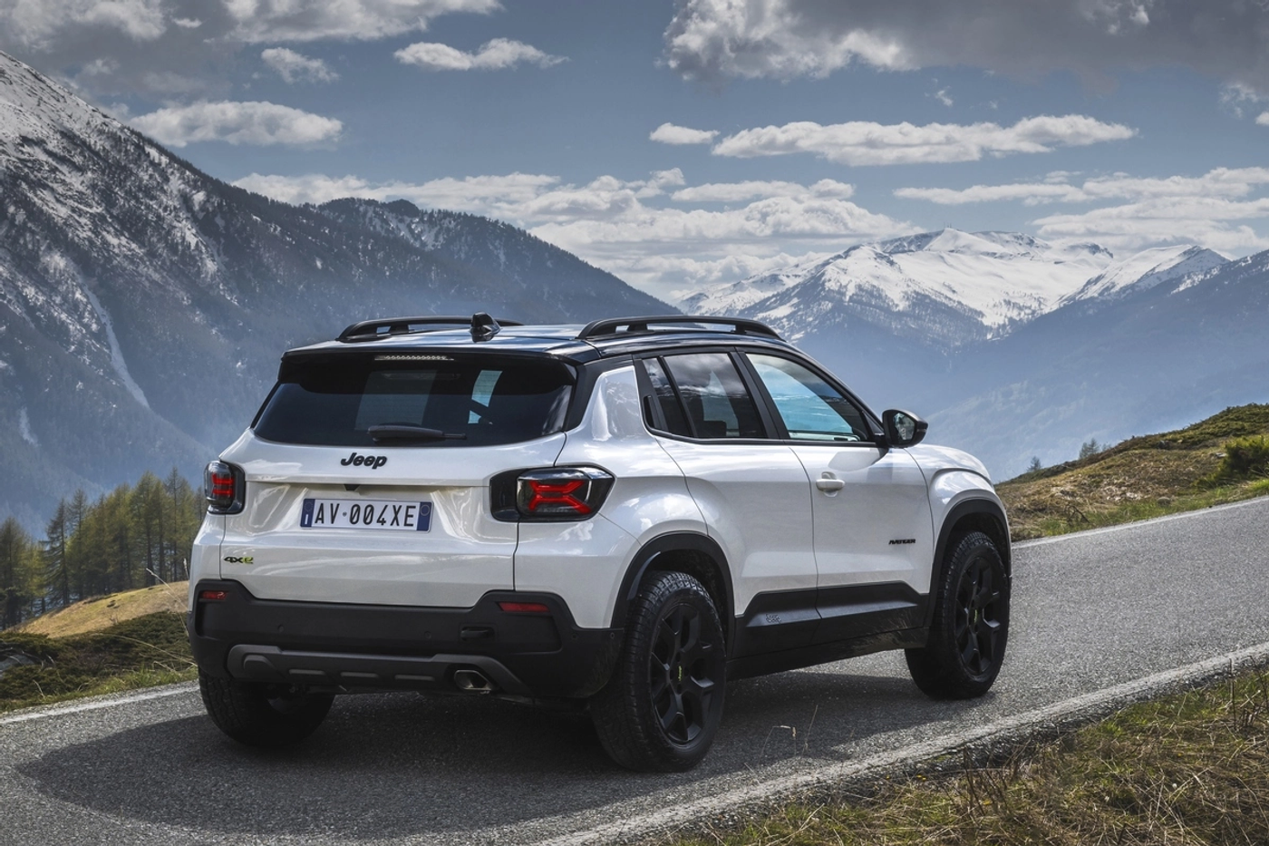 У Jeep Avenger появилась полноприводная версия 4xe