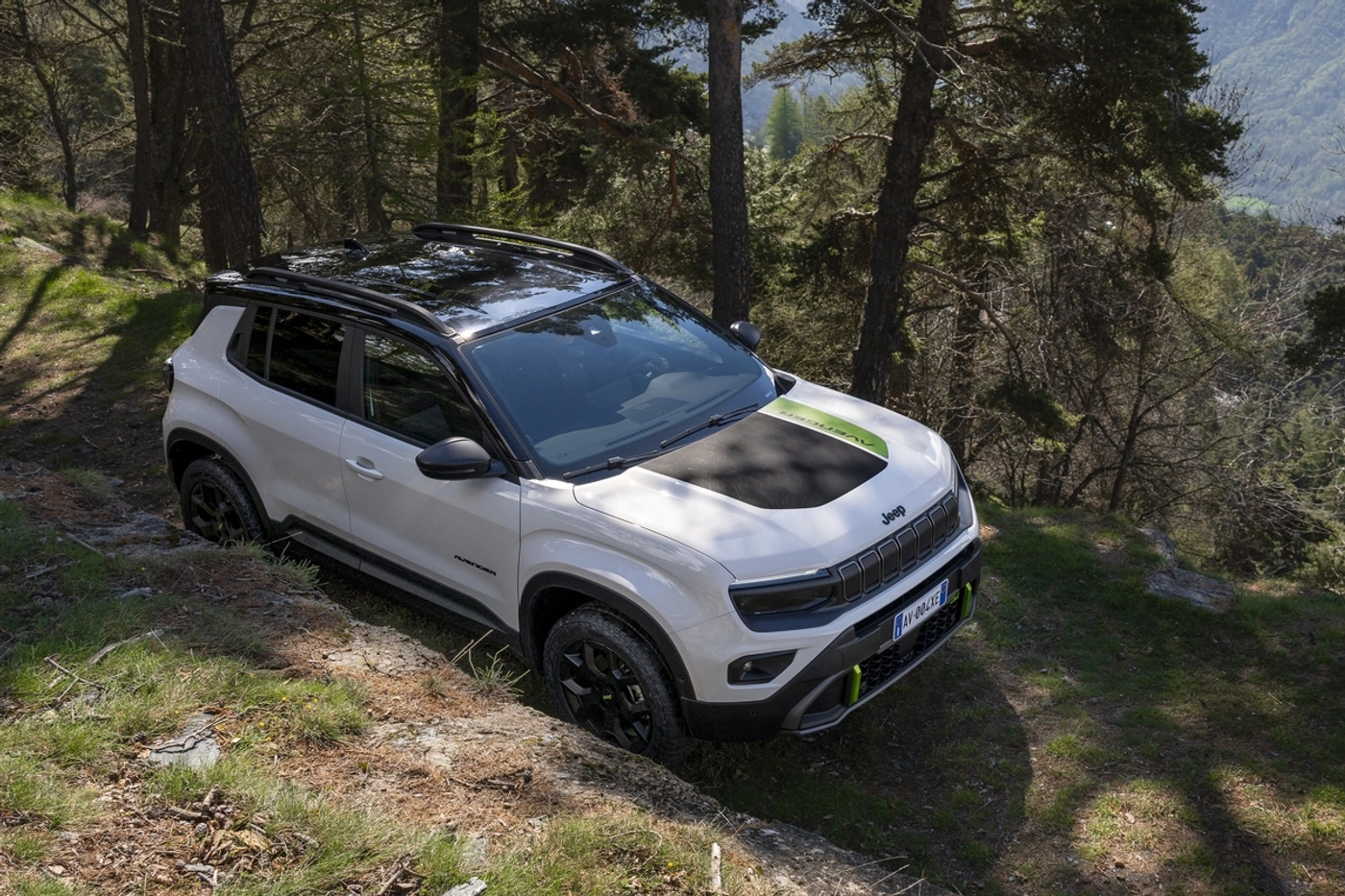 У Jeep Avenger появилась полноприводная версия 4xe