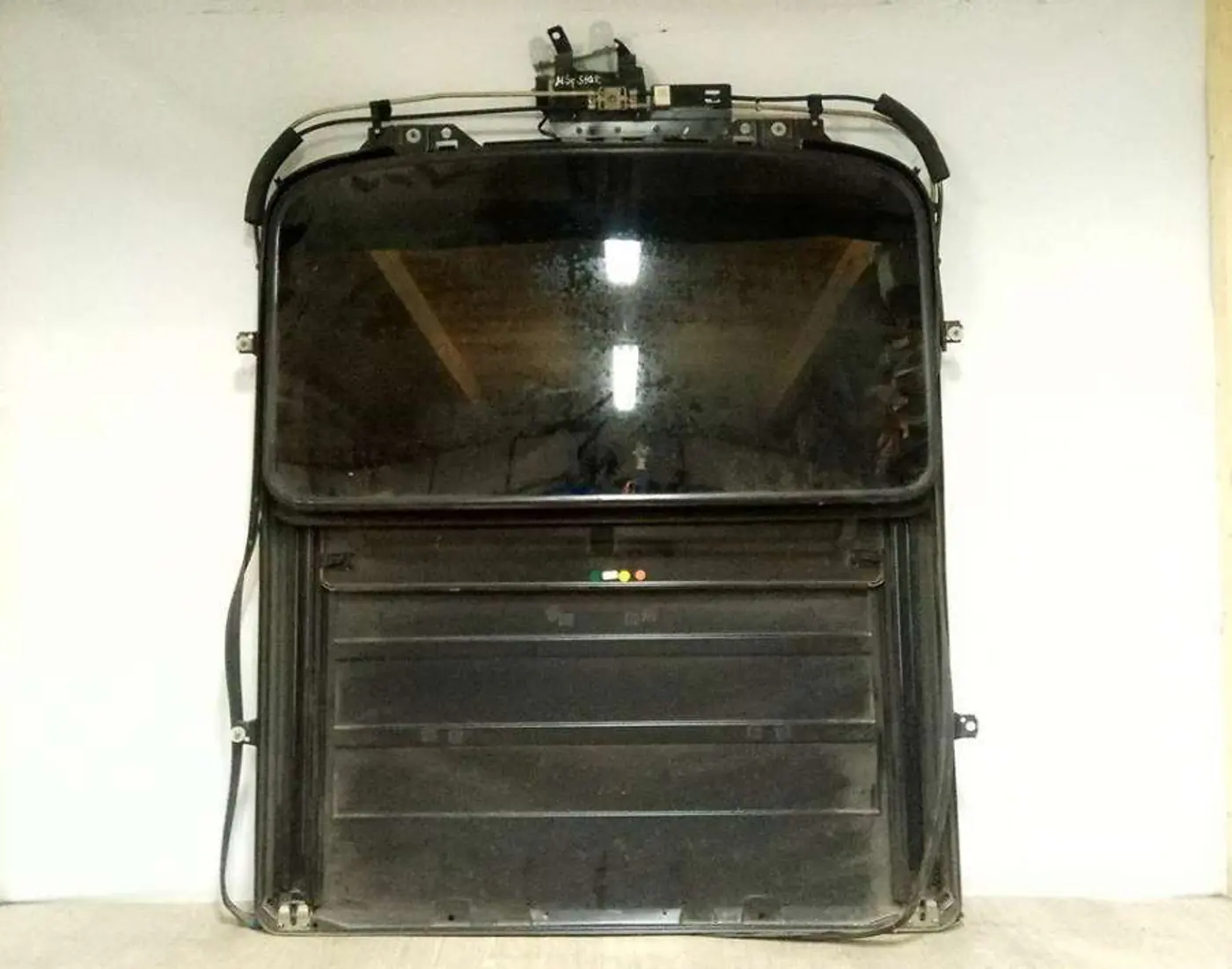 Двигатель электролюка к Mitsubishi Space Star 2003