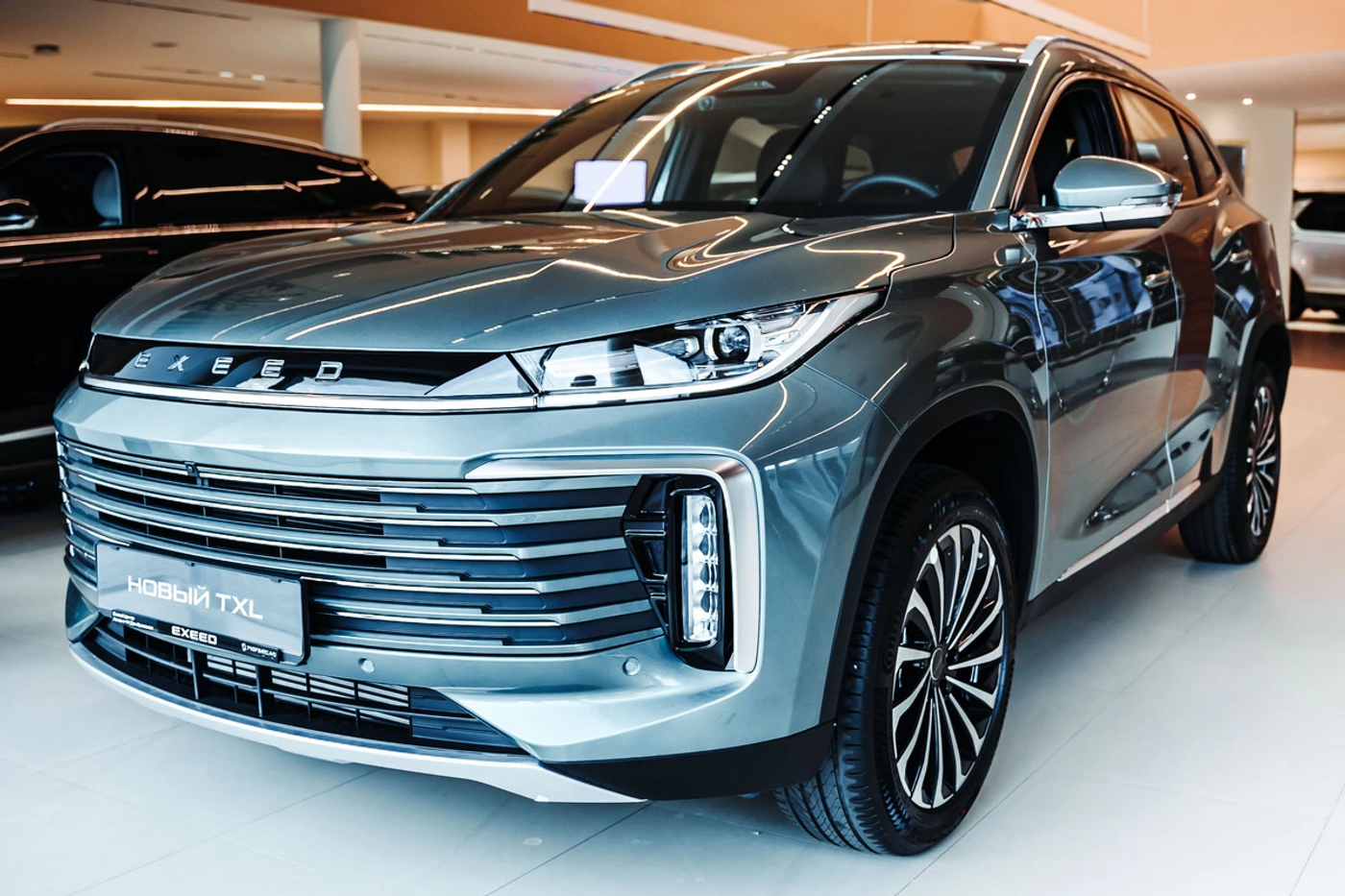 В Беларуси начались продажи обновленного кроссовера EXEED TXL