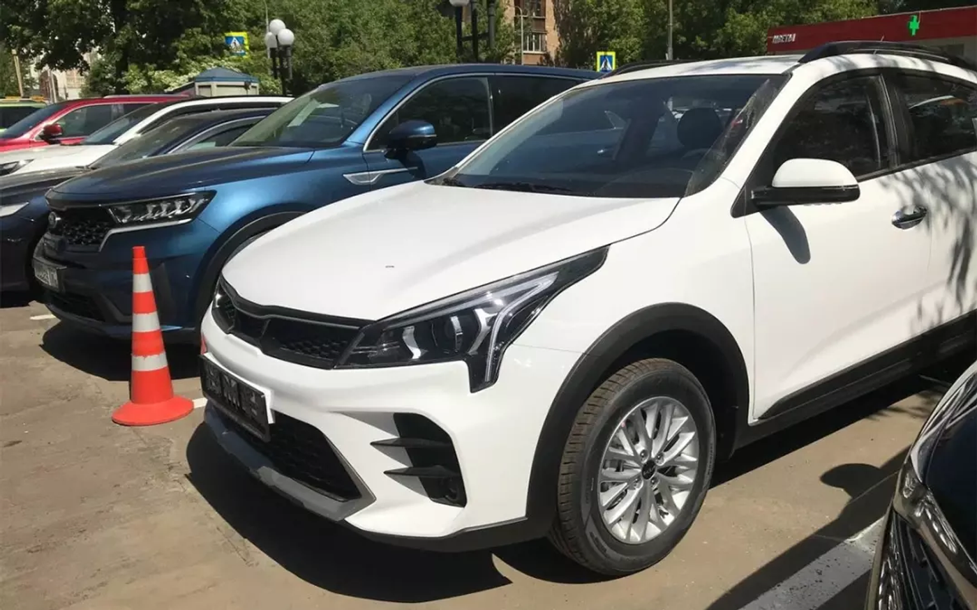 «Давайте приклеим табличку Kia»