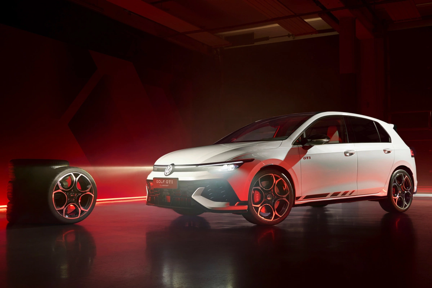 Представлен обновленный хэтчбек Volkswagen Golf GTI Clubsport