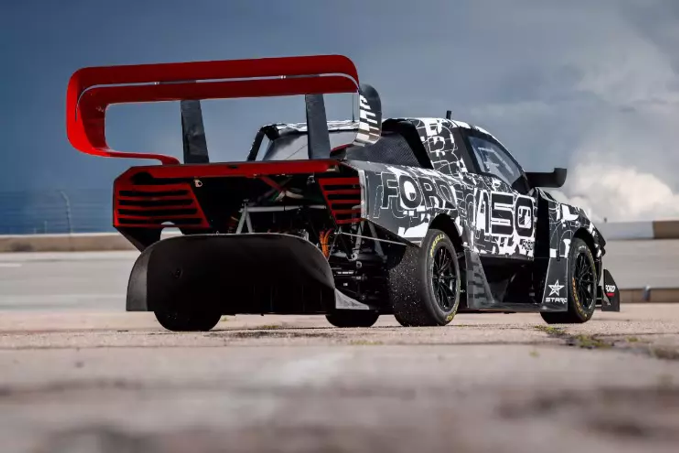 Ford выставит на Пайкс-Пик суперкар на базе F-150 Lightning