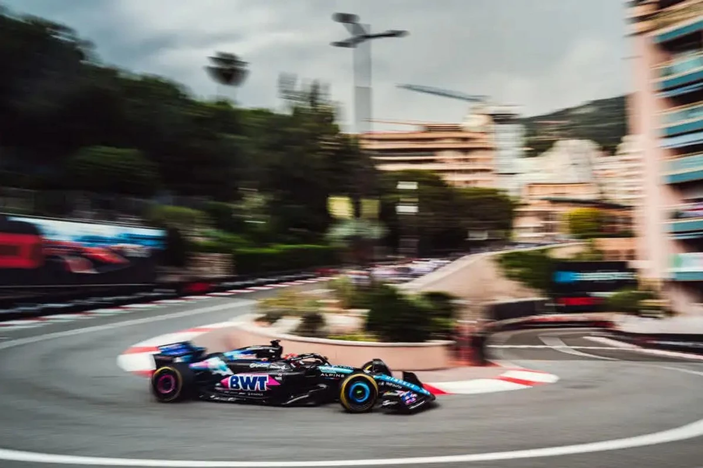 Renault не продаст Alpine F1, несмотря на трудности