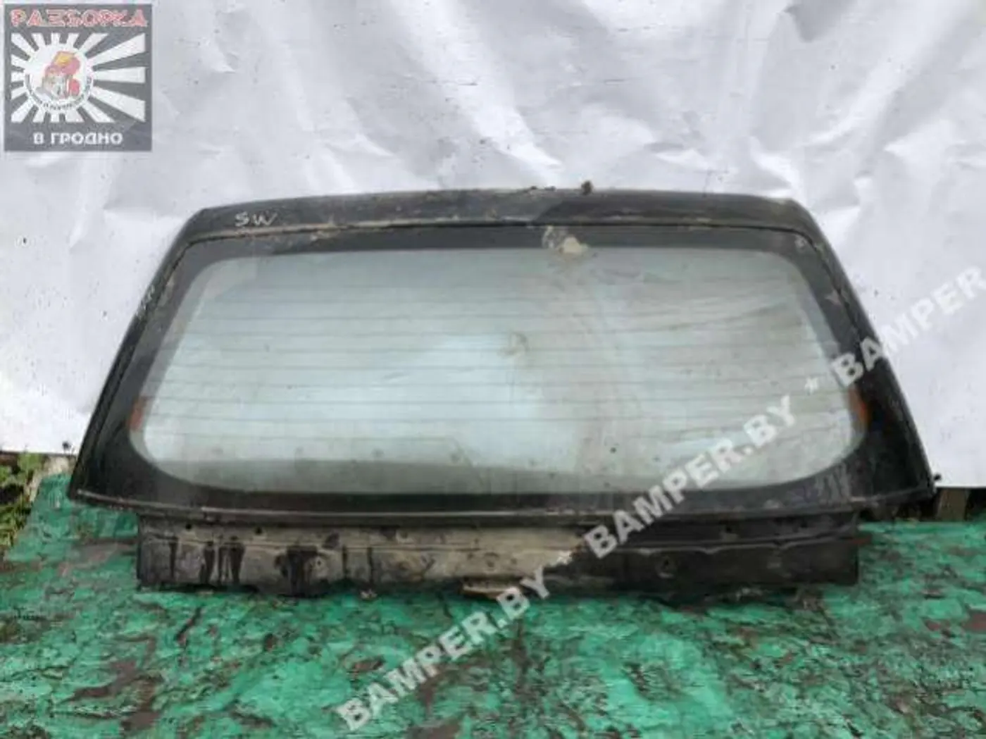 Стекло заднее к Mitsubishi Space Wagon 1996