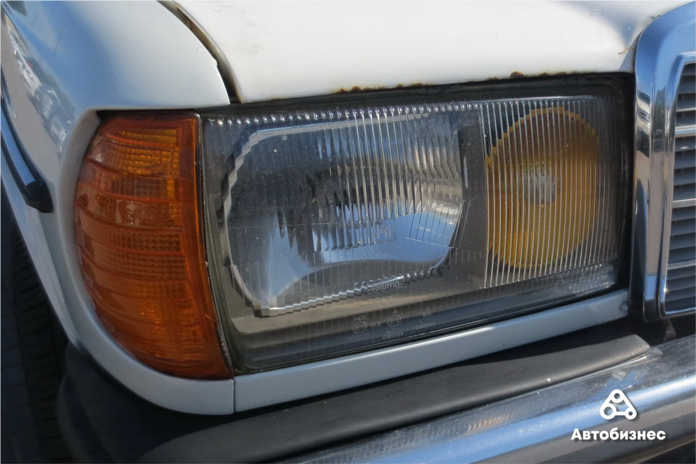Передняя фара Mercedes-Benz W123