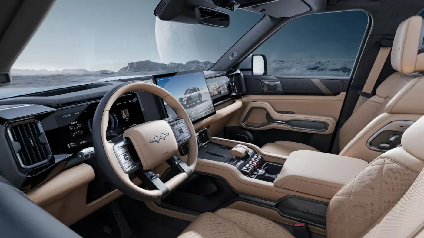 Компания BYD представила официальные изображения интерьера Bao 8