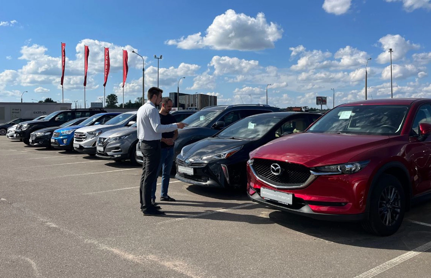 Минус 1500 рублей каждому! «ДрайвМоторс» отдает авто с пробегом дешевле