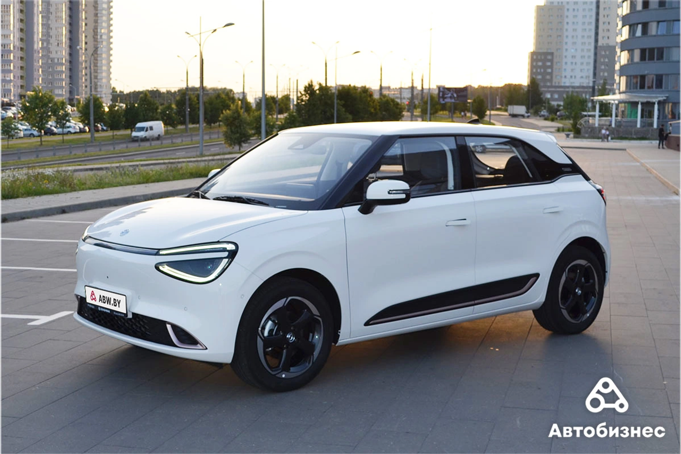 Внешний вид электрохэтчбэка Dongfeng BOX