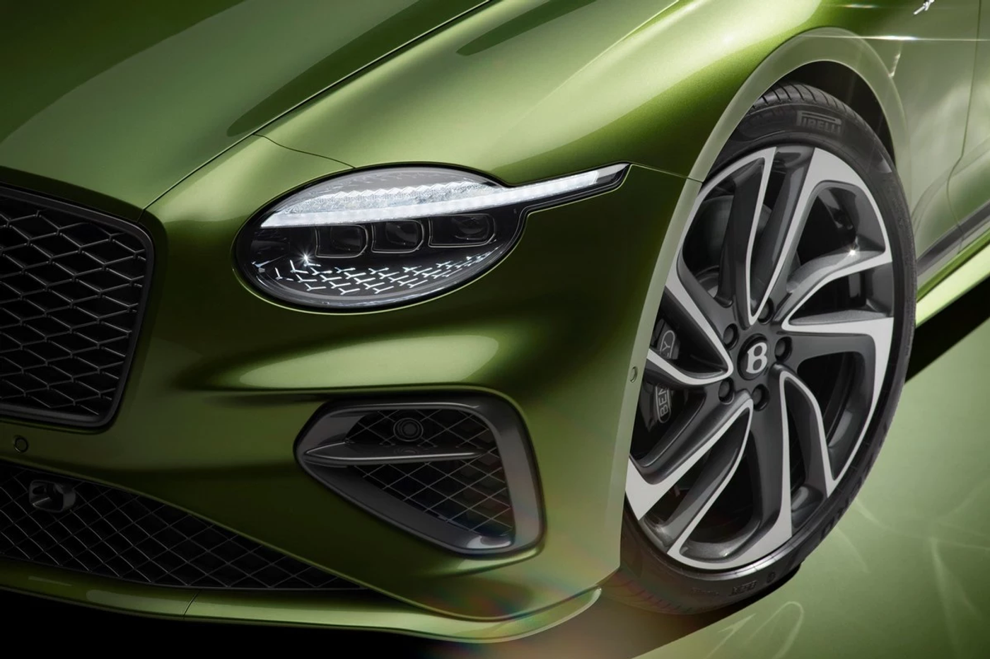 Bentley Continental GT: от мотора W12 к мощной гибридной установке