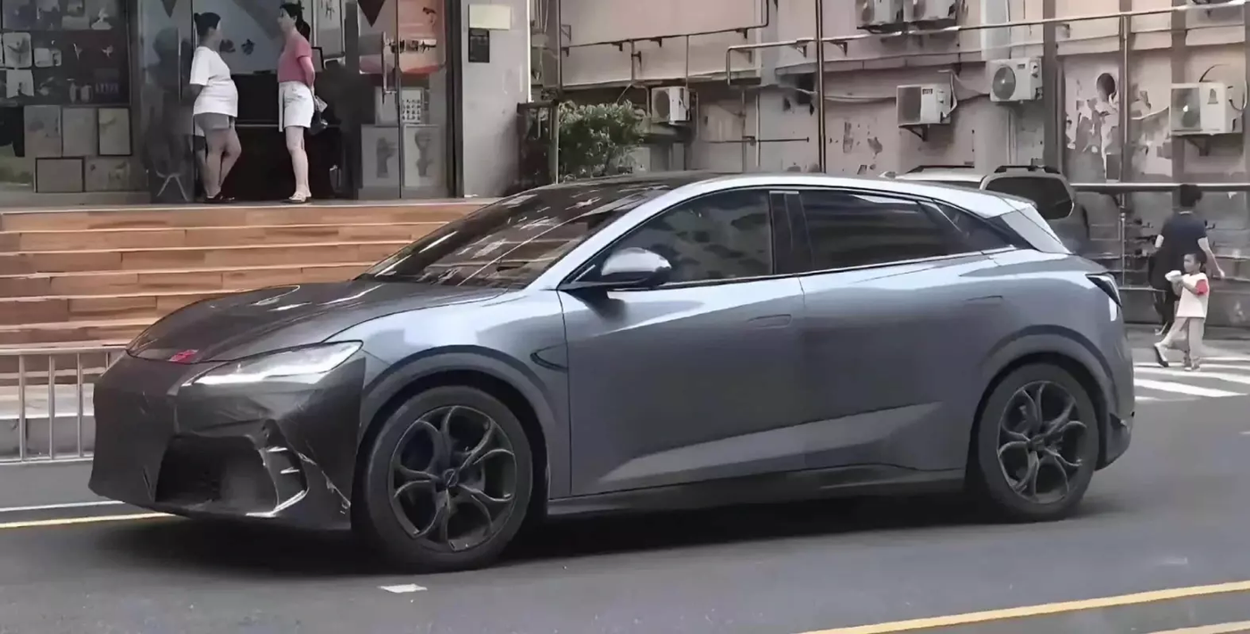Seal 06GT от BYD проходит дорожные испытания в Китае