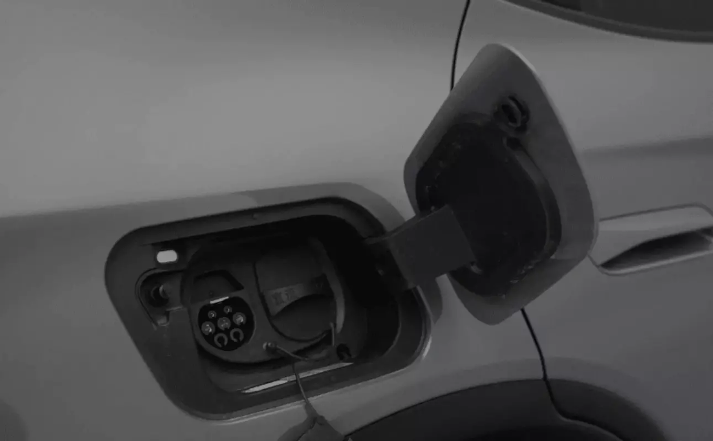 Не машина, а золото: Volkswagen показал ID.UNYX перед запуском в Китае