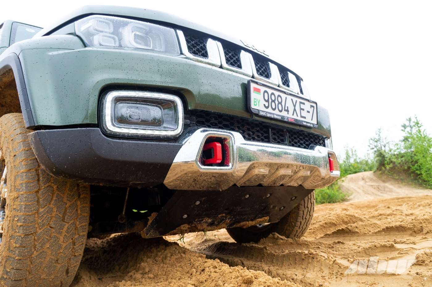 Когда вместо дорог – направления: тест-драйв BAIC BJ40