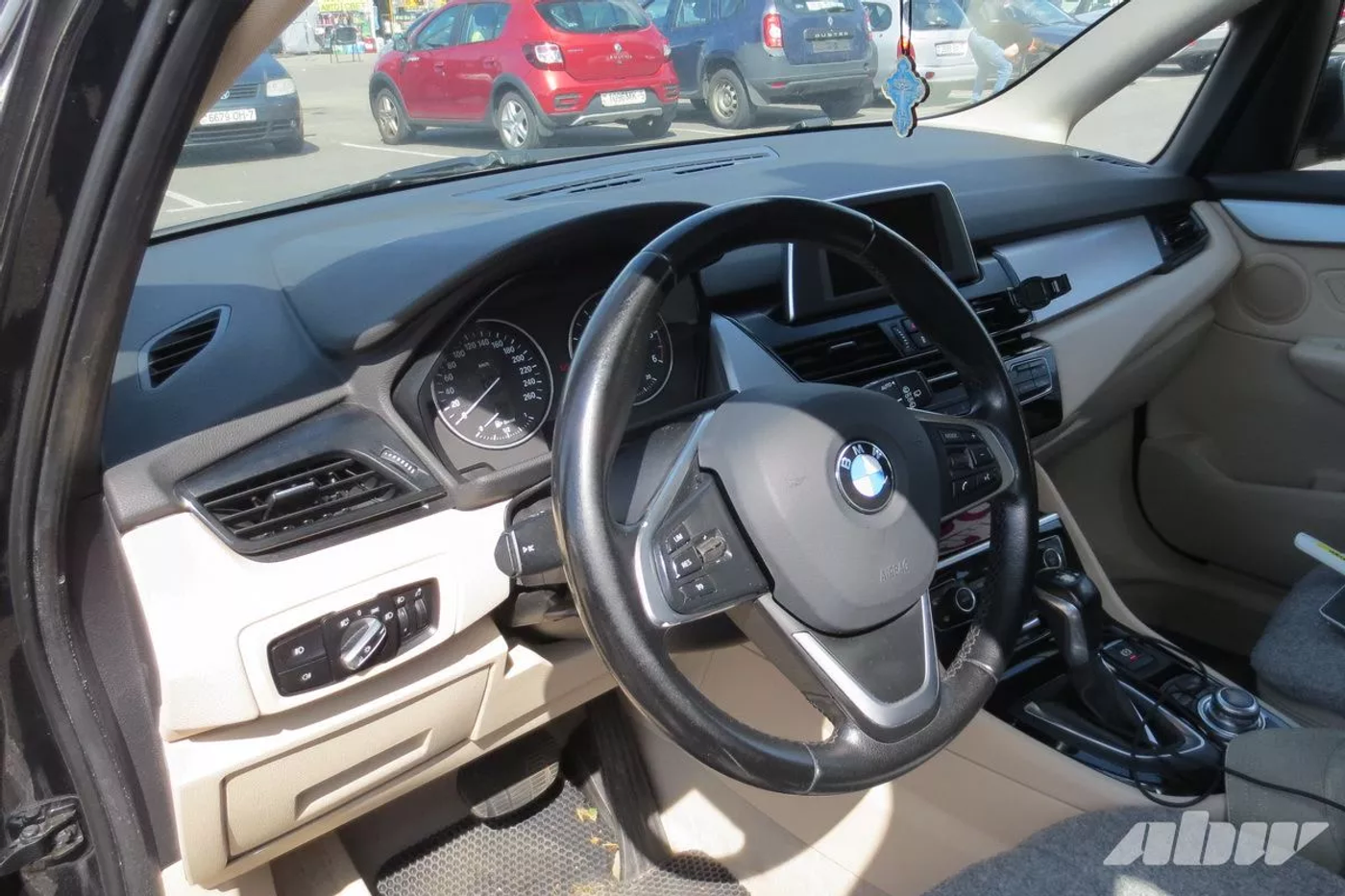 BMW_218d_руль