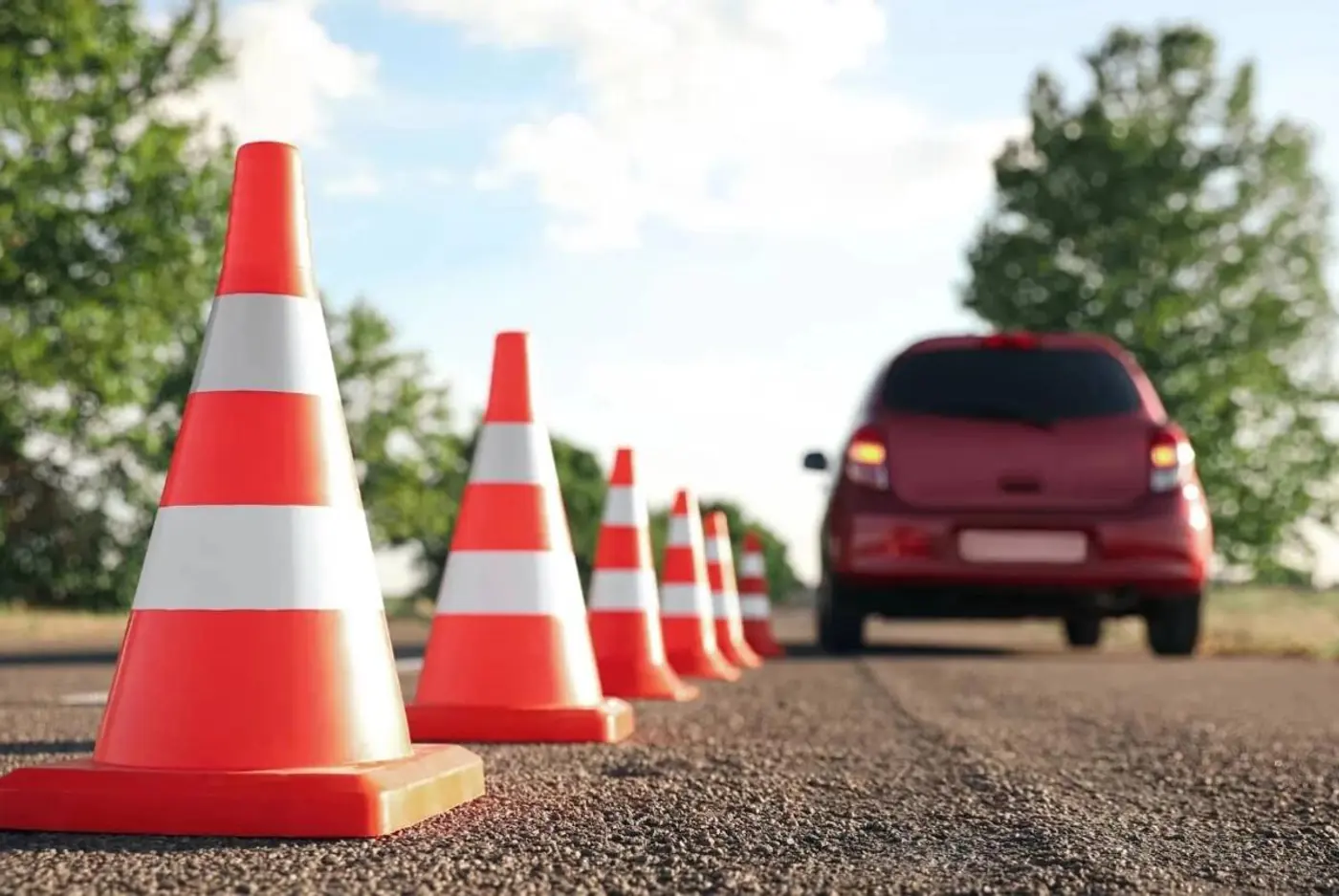 До 20 базовых: как выбрать автоинструктора, чтобы не нарваться на штраф