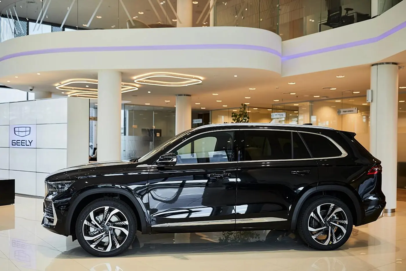 Geely стали доступнее, у EXEED три дня выгодных цен, ажиотаж на Kaiyi и ставка на 4x4 у Chery
