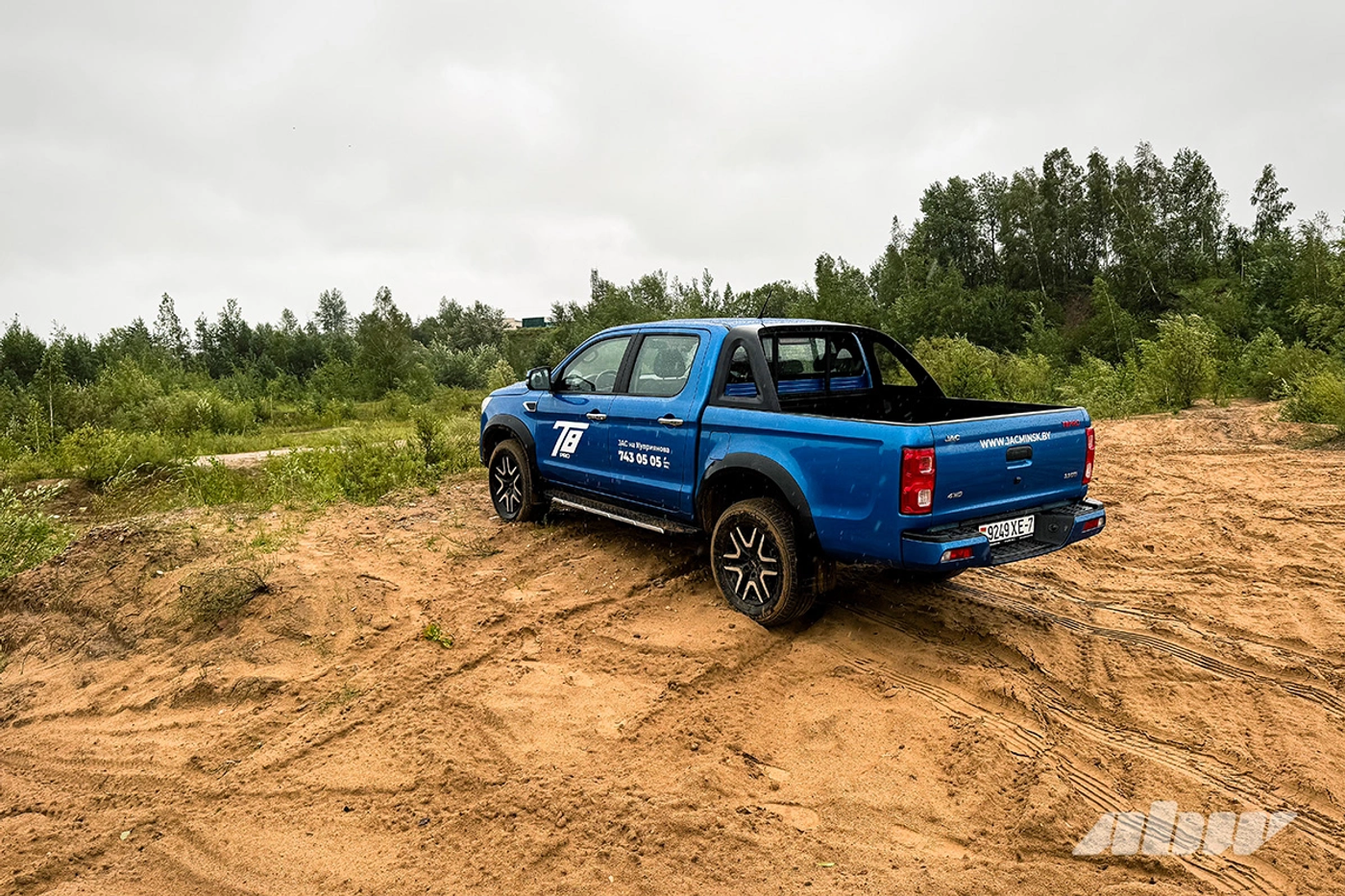 Нетипичный туризм: смотрим три карьера на JAC T8 Pro
