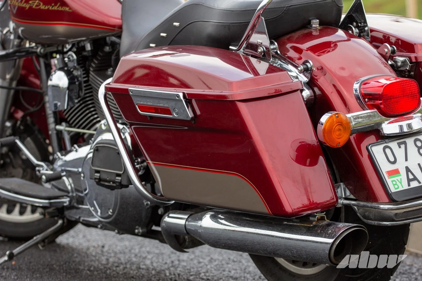 «Этот мотоцикл – большая мамочка»: история покупки Harley Davidson Road King из США