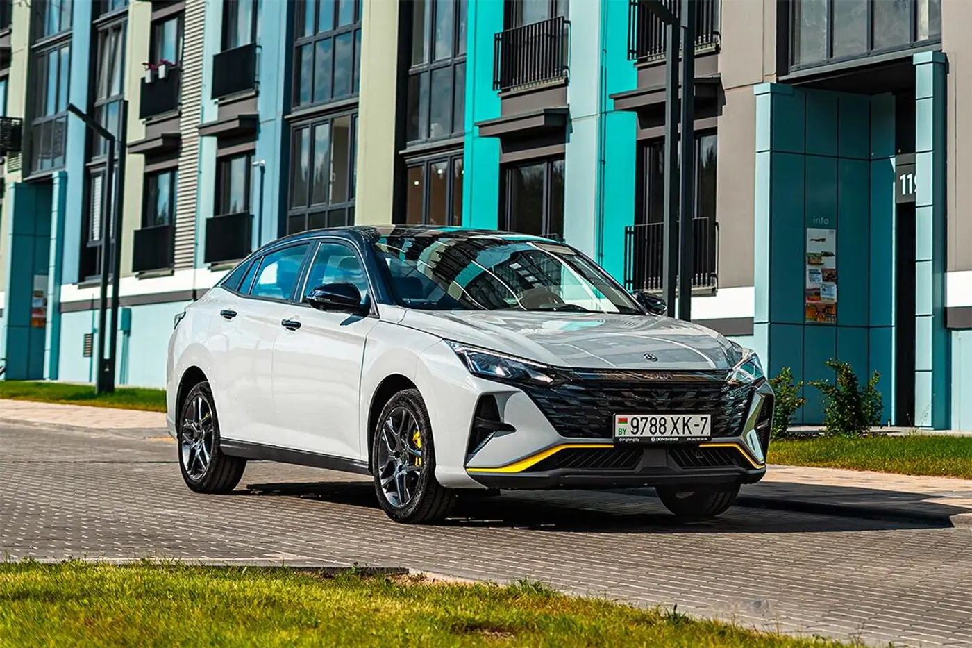 Незабываемые впечатления за 55 500 рублей! Dongfeng Shine – седан, способный заворожить