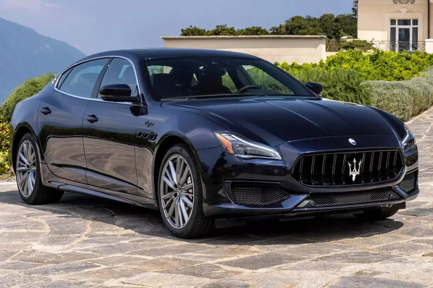Конец эпохи: это последний седан Maserati Quattroporte с мотором V8