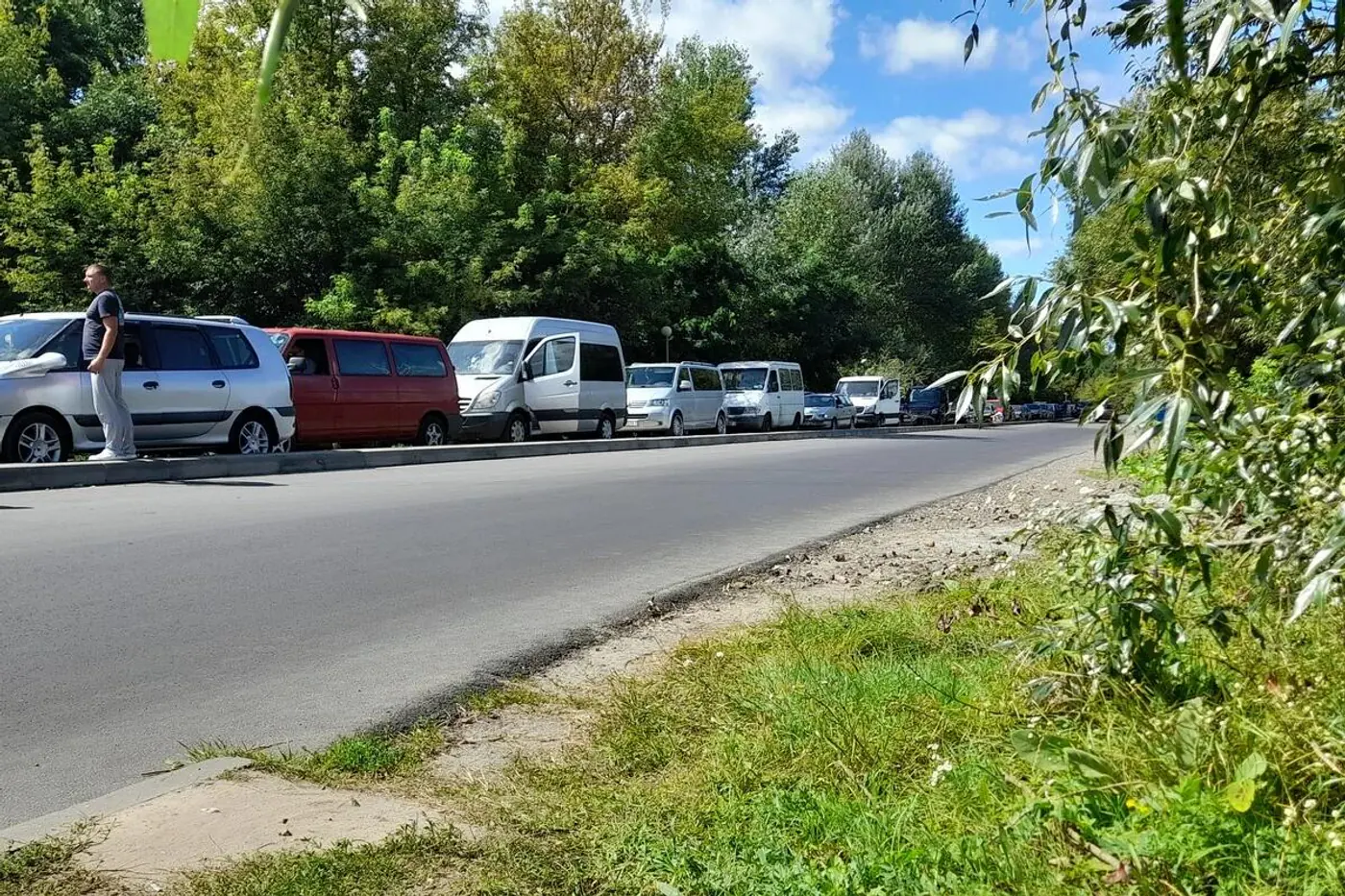 «Толики» еще будут: кто и почему крутит «карусель» на границе