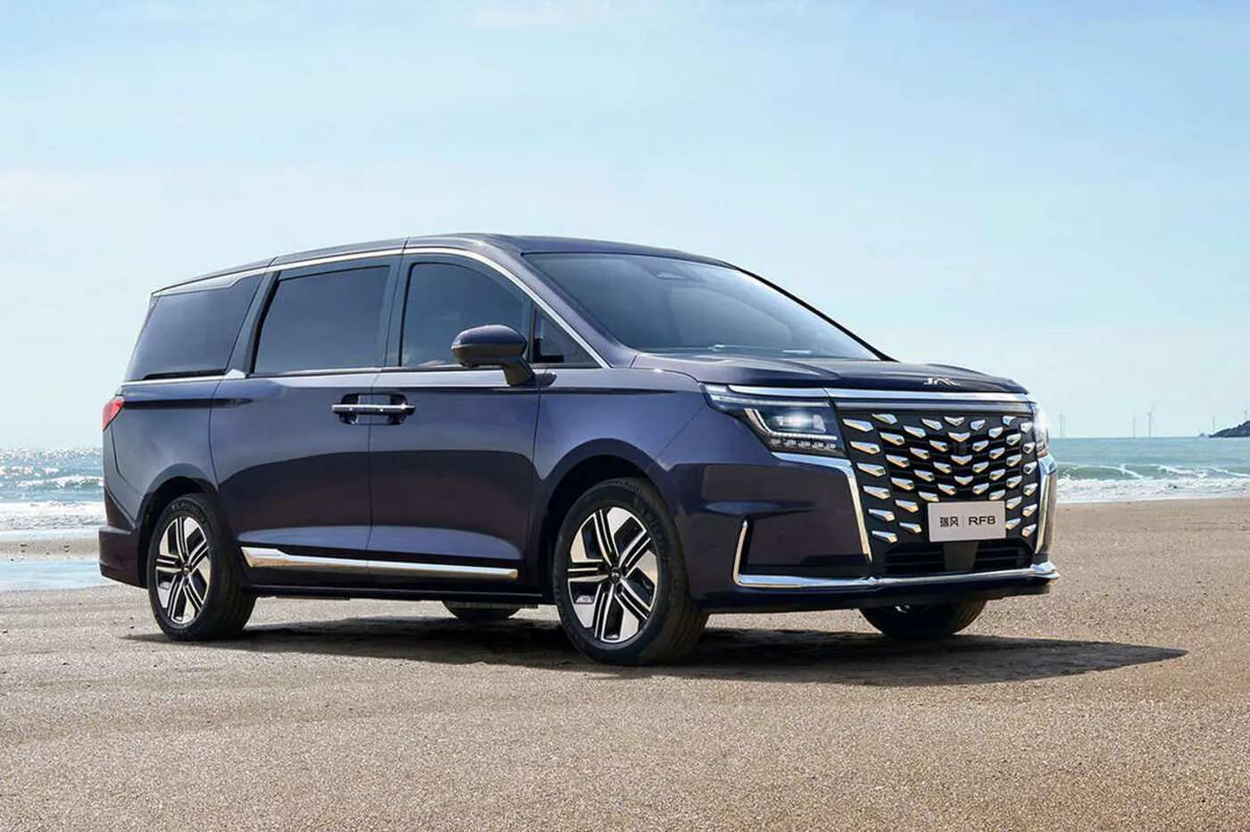 Запас хода – до 505 км, гарантия – 6 лет: в Минске представили JAC E30X