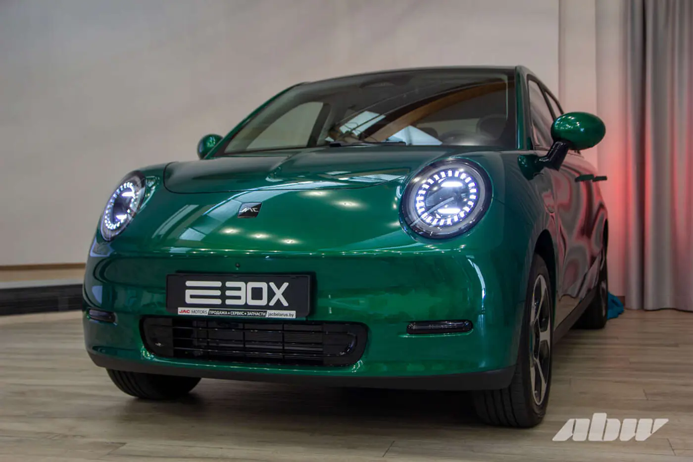 Запас хода – до 505 км, гарантия – 6 лет: в Минске представили JAC E30X