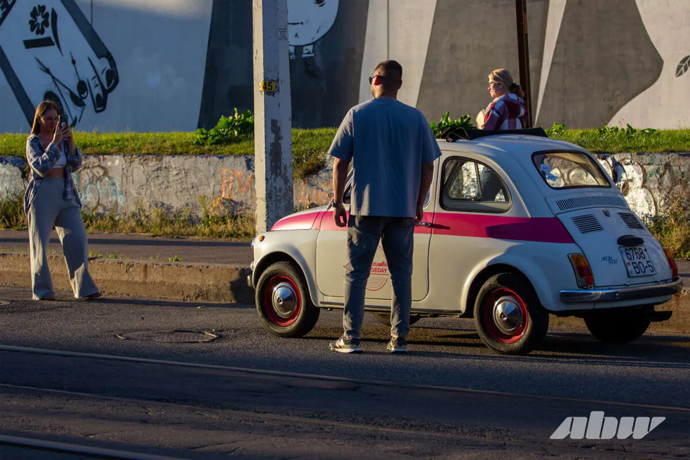 «Ему 53 года, но все же это иномарка»: история пригона и эксплуатации Fiat 500 в Беларуси