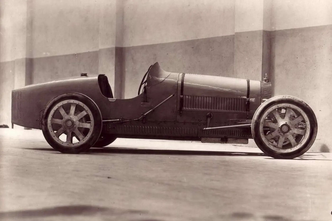 Столетие Bugatti Type 35: шедевр, овеянный славой
