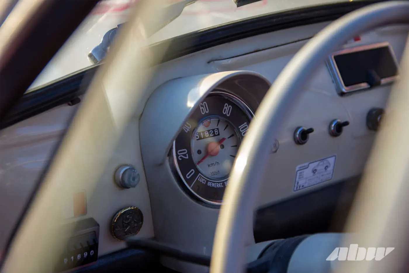 «Ему 53 года, но все же это иномарка»: история пригона и эксплуатации Fiat 500 в Беларуси