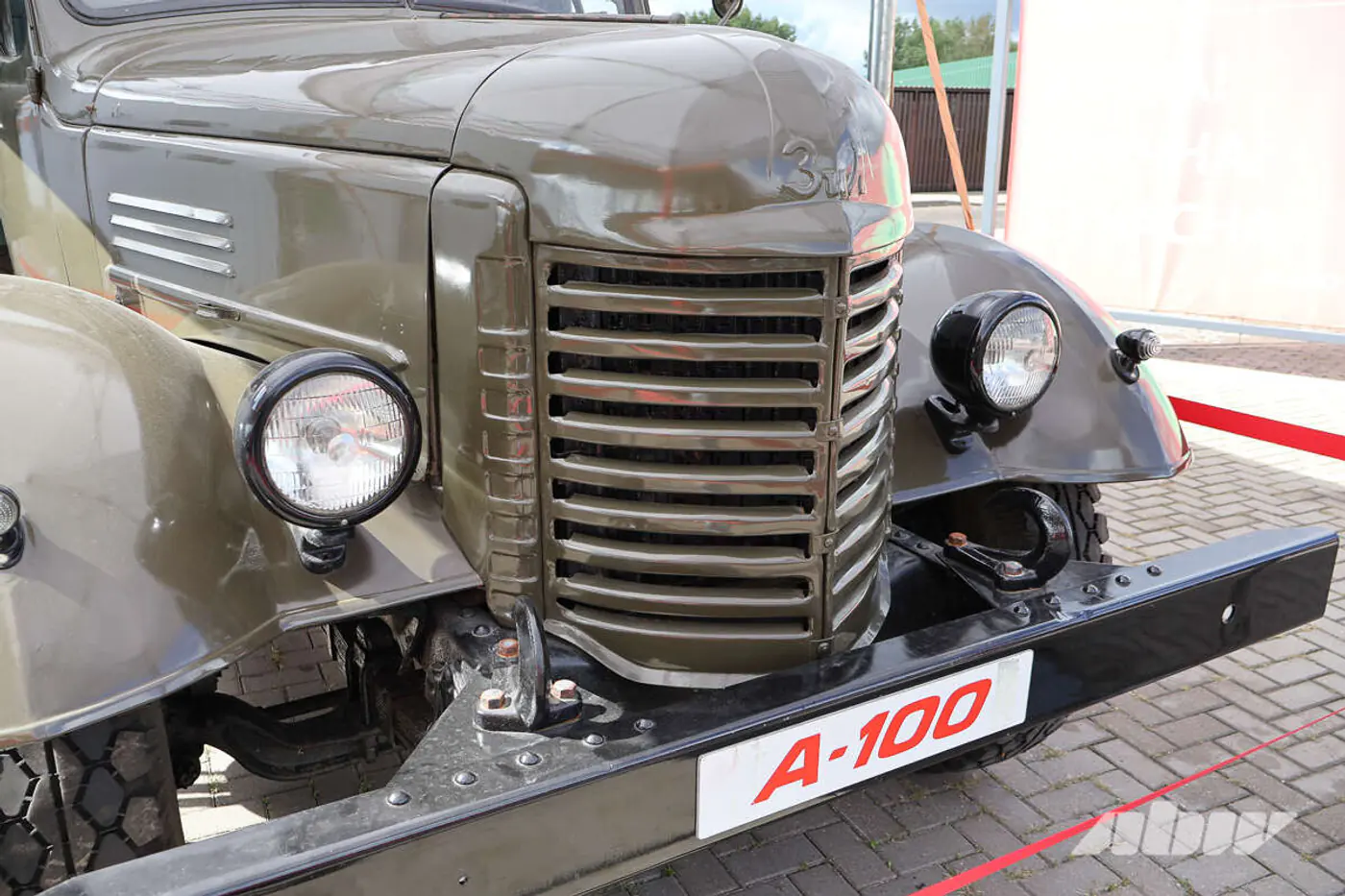 Вместо музея – заправки: ради чего стоит посетить АЗС А-100?