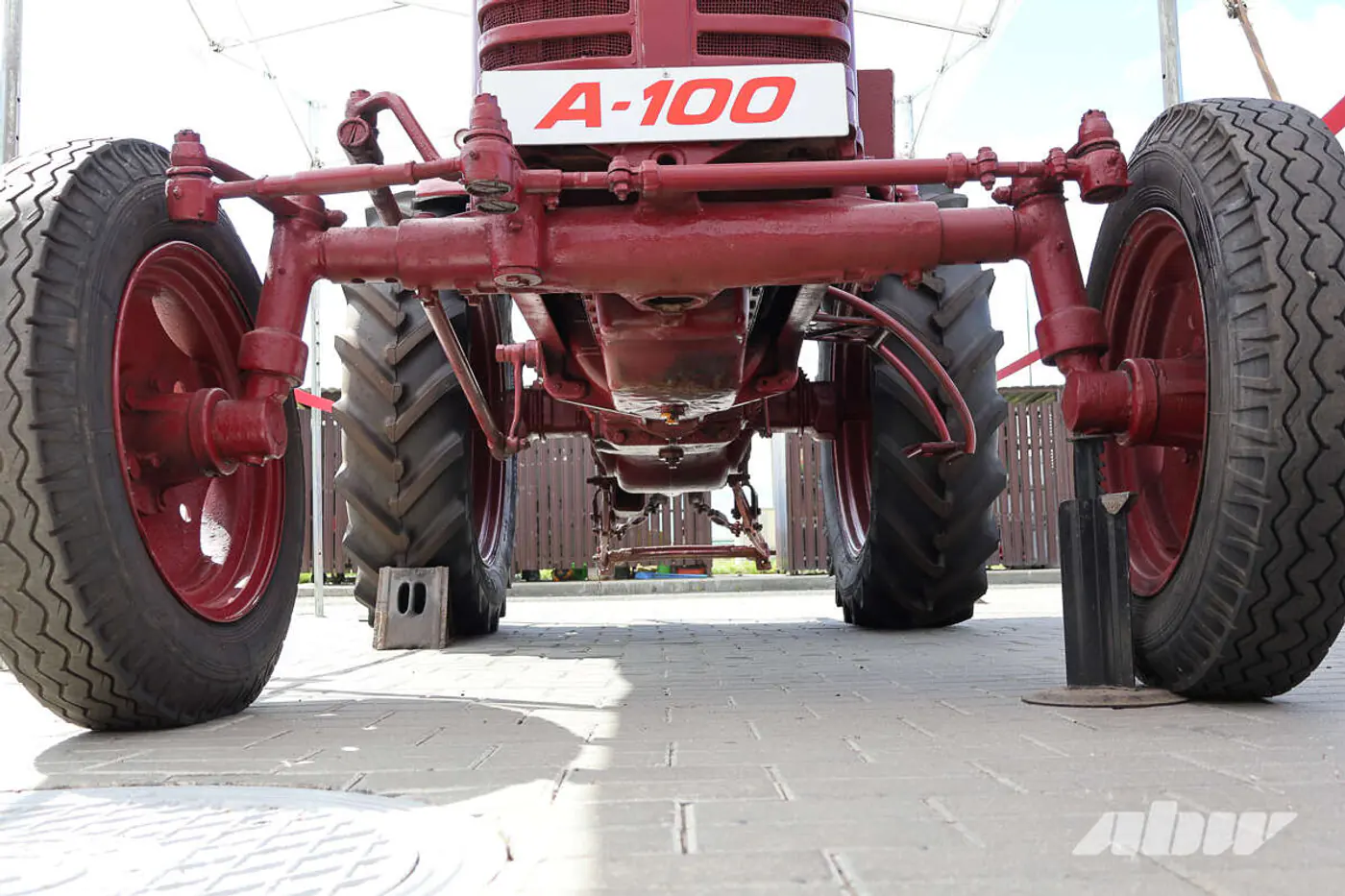 Вместо музея – заправки: ради чего стоит посетить АЗС А-100?