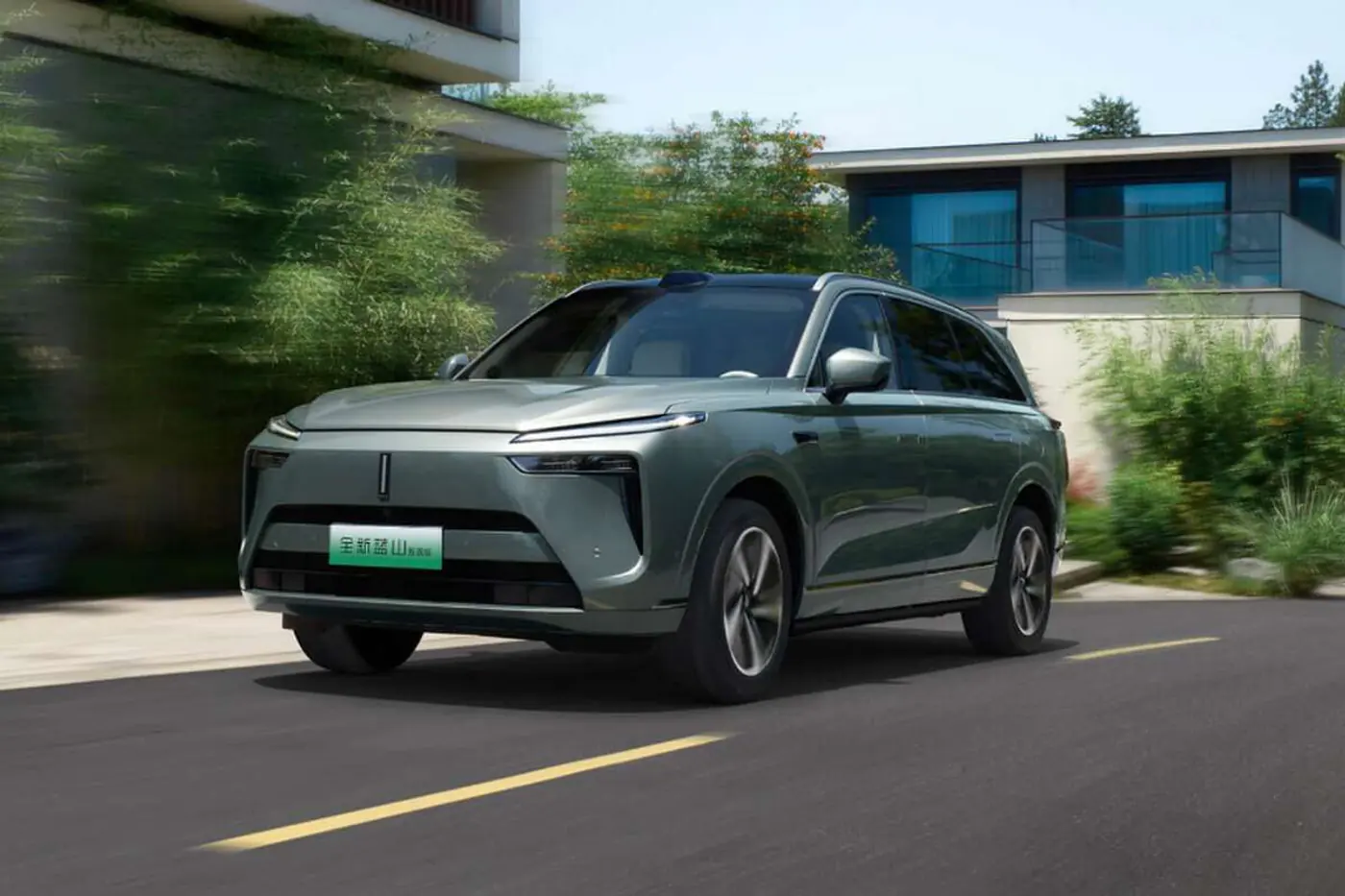GWM представила кроссовер Blue Mountain с дальностью хода на электротяге до 220 км