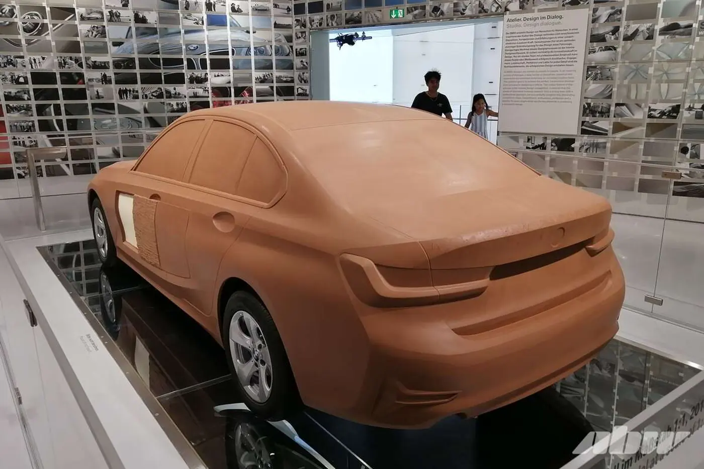 От Dixi до «семерки» на водороде: чем интересен музей BMW в Мюнхене